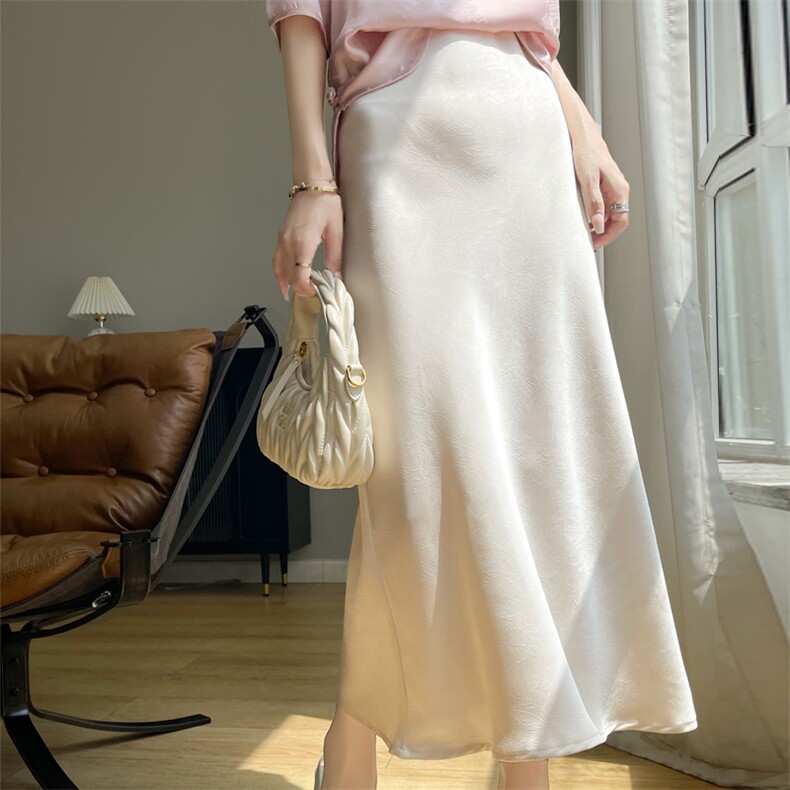 鱼尾裙缎面抓花半身裙女2025夏季新款高腰长裙轻奢显瘦垂感醋酸裙，女装半身裙，羊特美羊绒