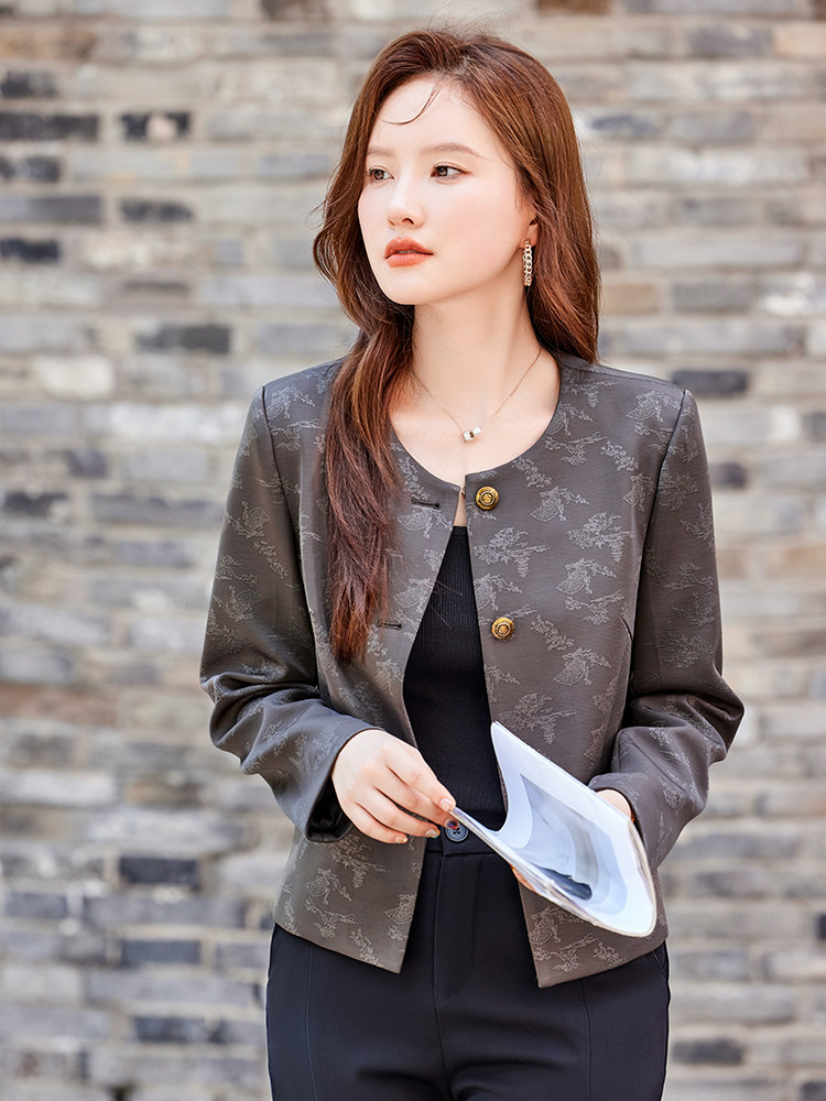 现货2025秋装新款休闲印花气质短款外套小西装女,女装短外套,时尚风爆