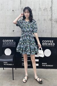 现货已出不断货2021夏装新款碎花连衣裙 166-QZ02P65 蓝色图片