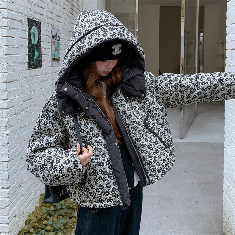 黑白碎花连帽羽绒服女冬超火好看高级小众漂亮短款加厚面包服外套,女装羽绒服,2D080