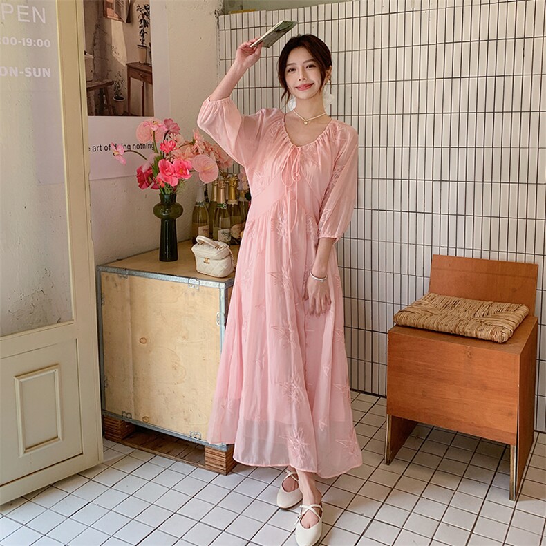 2025年春夏新款刺绣时尚粉色连衣裙b1-220-1015-p140-k210,女装连衣裙,浙宝220