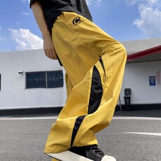 黄色