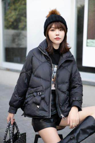 2036款羽绒服，女装羽绒服，依柏璐