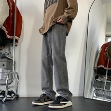 烟灰色