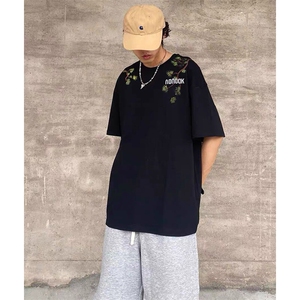 万针全刺绣工艺抖音得物高品质260克重磅纯棉双纱美式高街短袖T恤图片