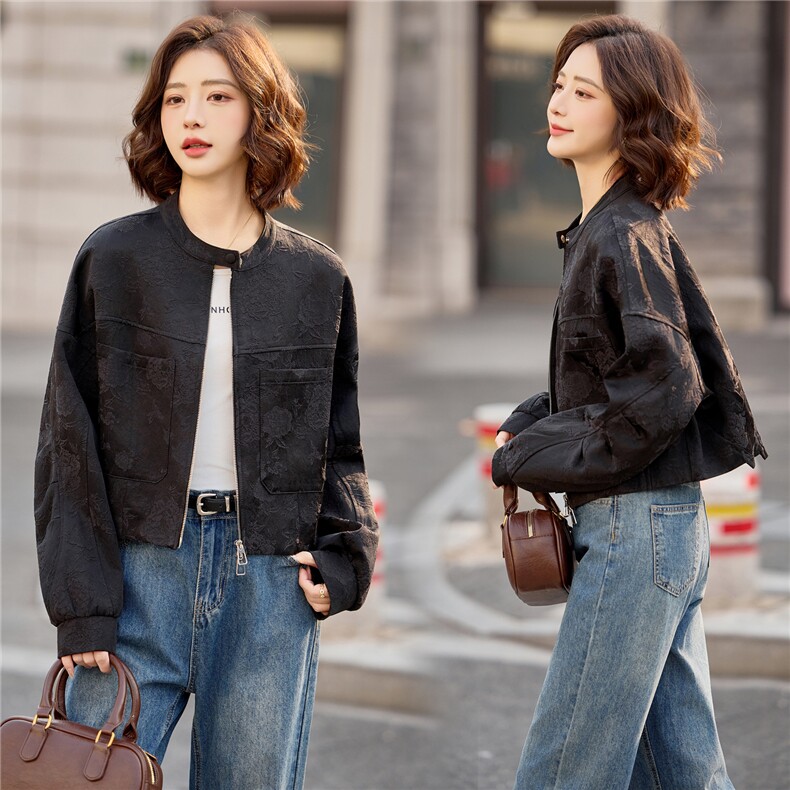 2026新款休闲风中式绣花女短外套精致气质洋气早春薄款宽松黑上衣，女装短外套，梦懿尔