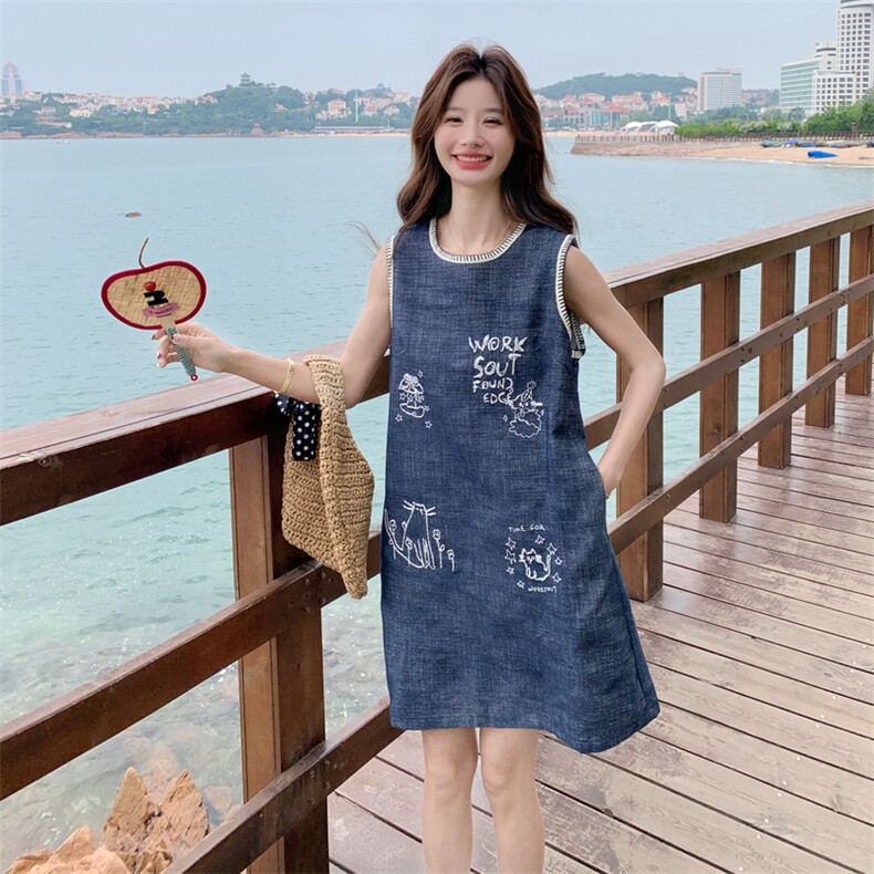 新款，刺绣涂鸦牛仔连衣裙2C093-6635-P135-K198,女装连衣裙,2C093