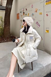 香丽迪冬装新款羽绒服图片
