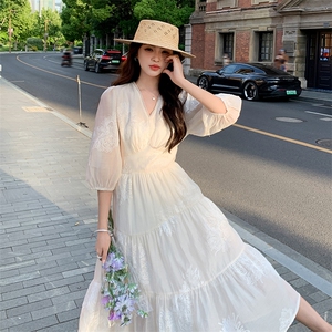 法式气质仙女连衣裙女装2025夏季新款灯笼袖初恋收腰大摆长款裙子,elite女装搭配图片