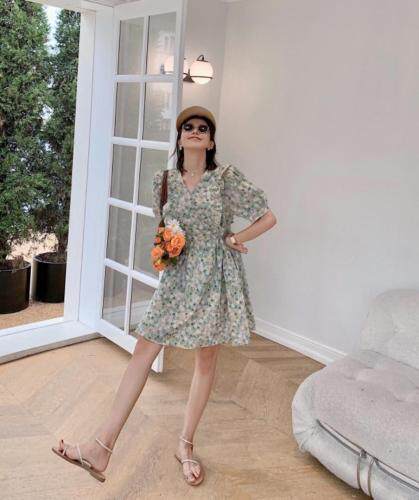 小碎花绑带连衣裙，女装连衣裙，晶晶