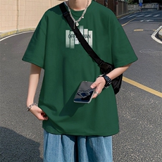 墨绿色