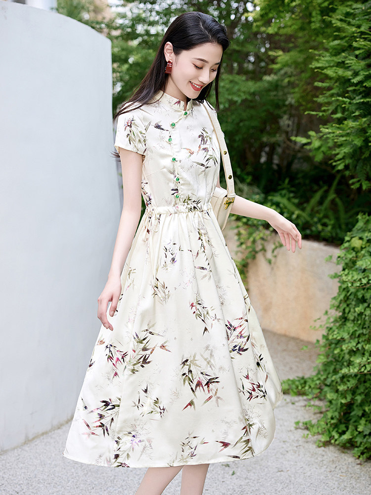 碎花复古旗袍裙子女2025年夏季新款气质修身显瘦高级感时尚连衣裙,女装连衣裙,琦鑫阁（原依鑫阁）