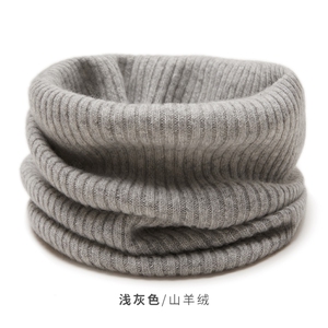 高品质针织脖套 柔软保暖 经典条纹设计图片