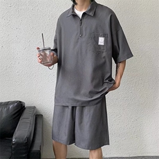 灰色