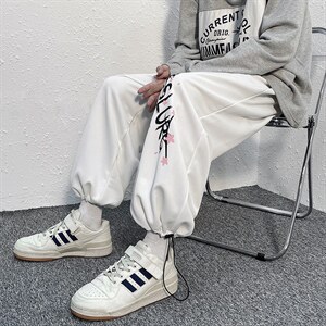 现货2025四季新款抽绳束脚运动印花男港风休闲裤D201-DM79-P45图片