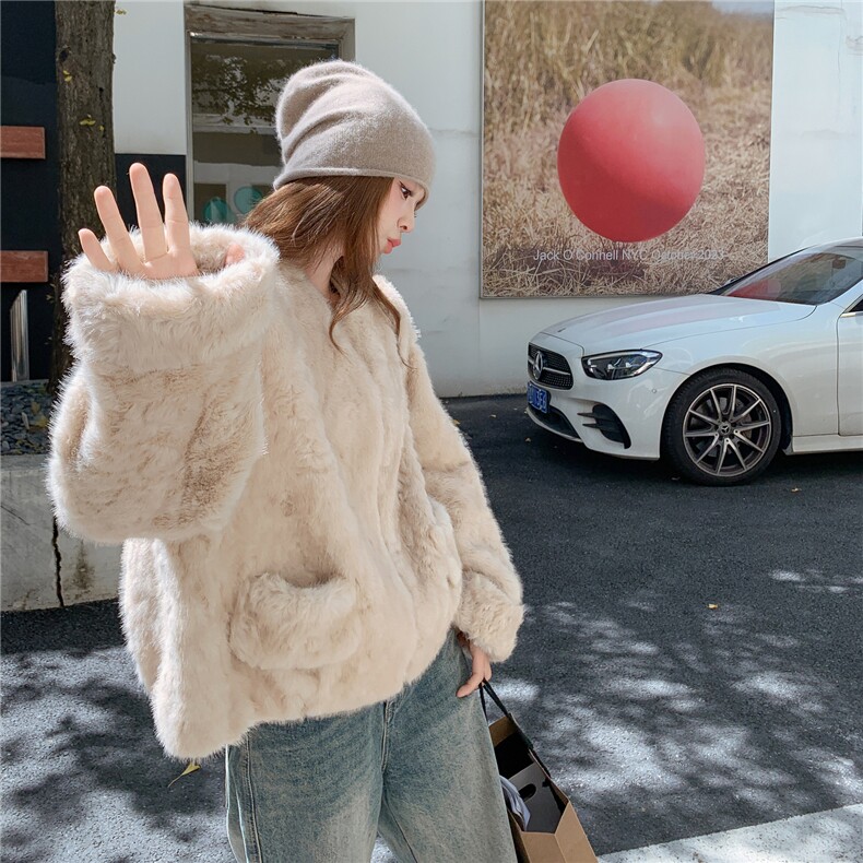 2C217二色大货已出皮毛一体外套款号8078P195K298,女装短外套,2C217