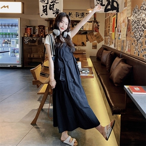 韩版休闲短袖黑色连衣裙套装女夏季2025新款宽松减龄吊带裙两件套图片