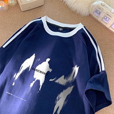 藏青色