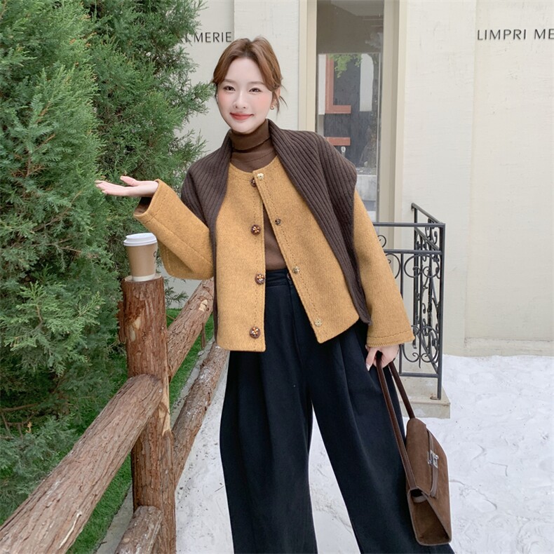 现货-2025年冬季新款小香风撞色高级感披肩毛呢夹棉百搭外套女，女装毛呢外套，霓裳依族