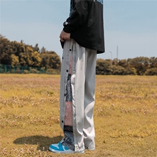 灰色