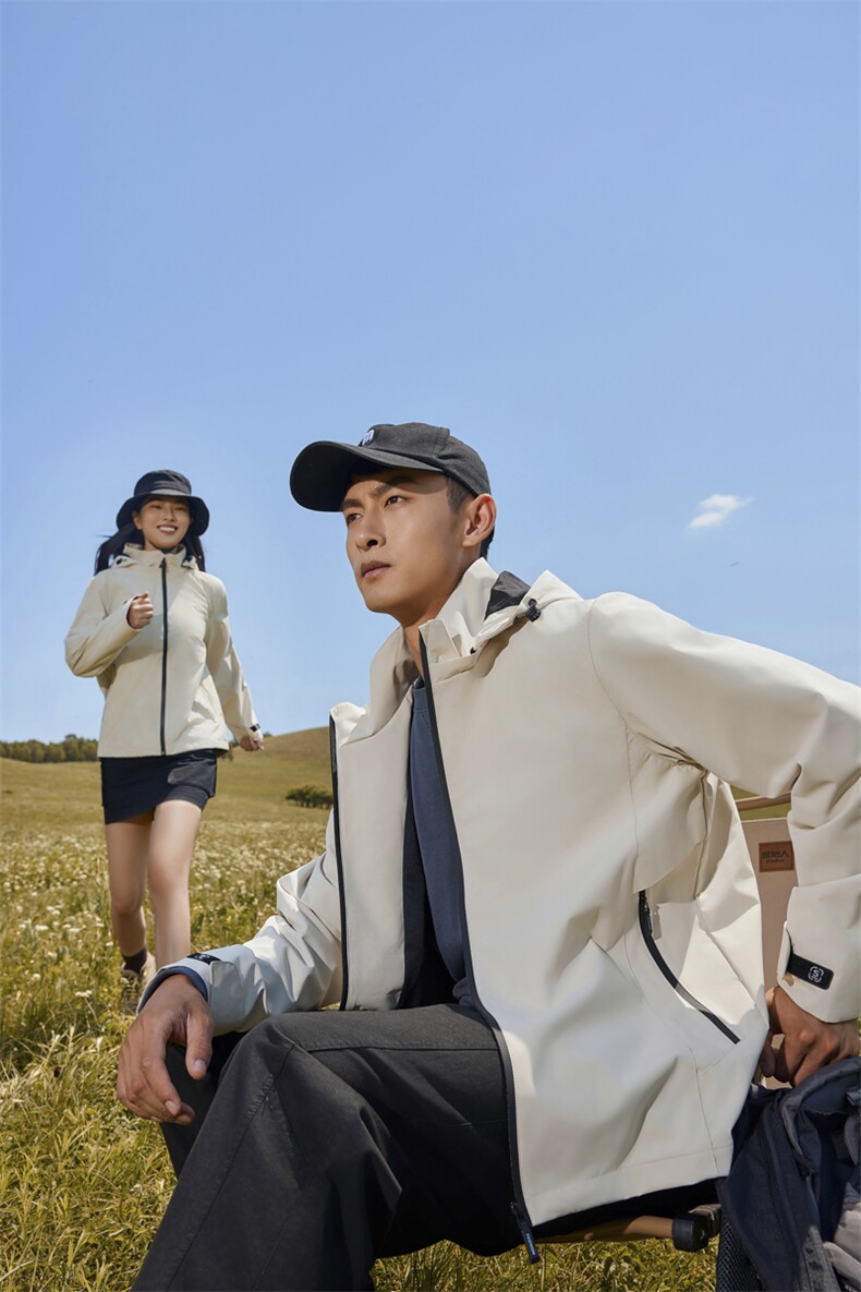 户外秋薄款冲锋衣女三合一可拆卸两件套防风防水登山服装男女同款,女装短外套,衫都服饰