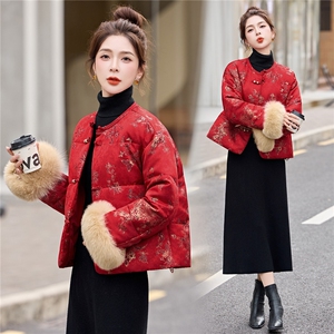 现货。现货。2025年冬季新中式真狐狸毛短毛羽绒服图片