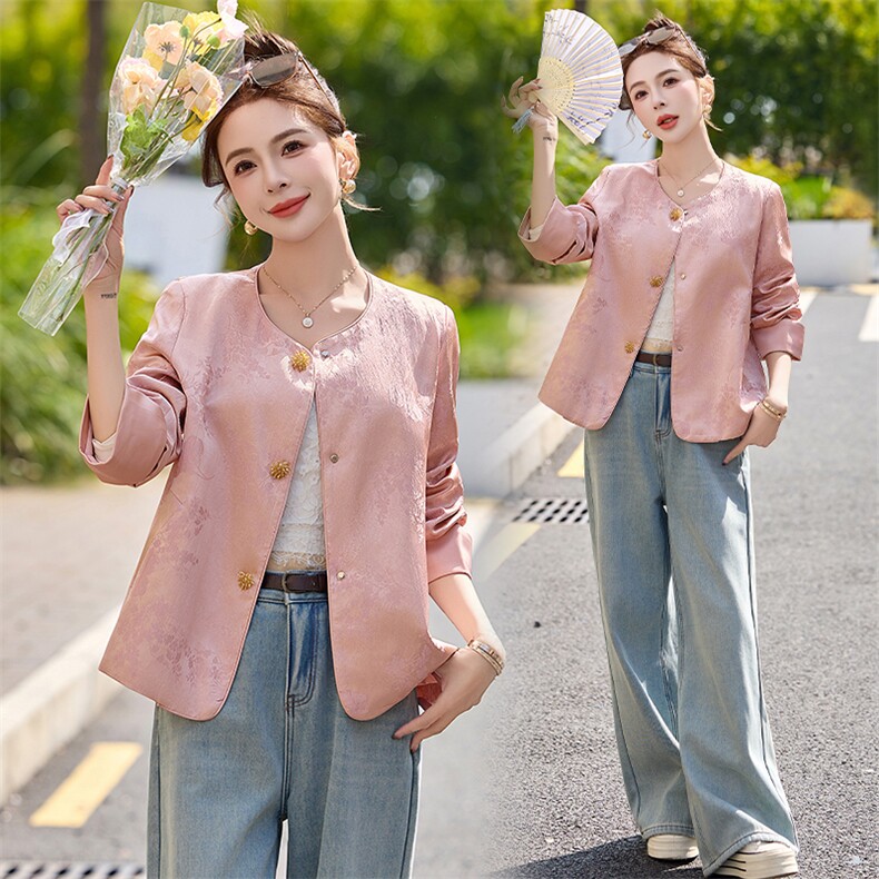 粉色新中式国风外套女短款2025春季新款圆领提花刺绣洋气减龄上衣,女装短外套,依万里