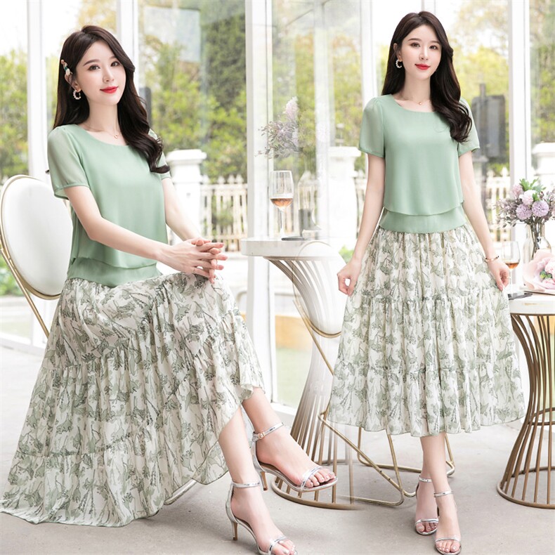碎花雪纺连衣裙女2025夏季新款高级感气质显瘦,女装连衣裙,雅之冉羊绒