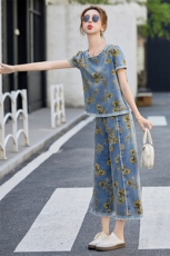小个子印花牛仔套装女2025夏季新款高腰坠感直筒裤九分裤两件套潮，女装套装/套裙，魅影