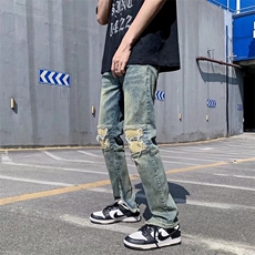 浅蓝色