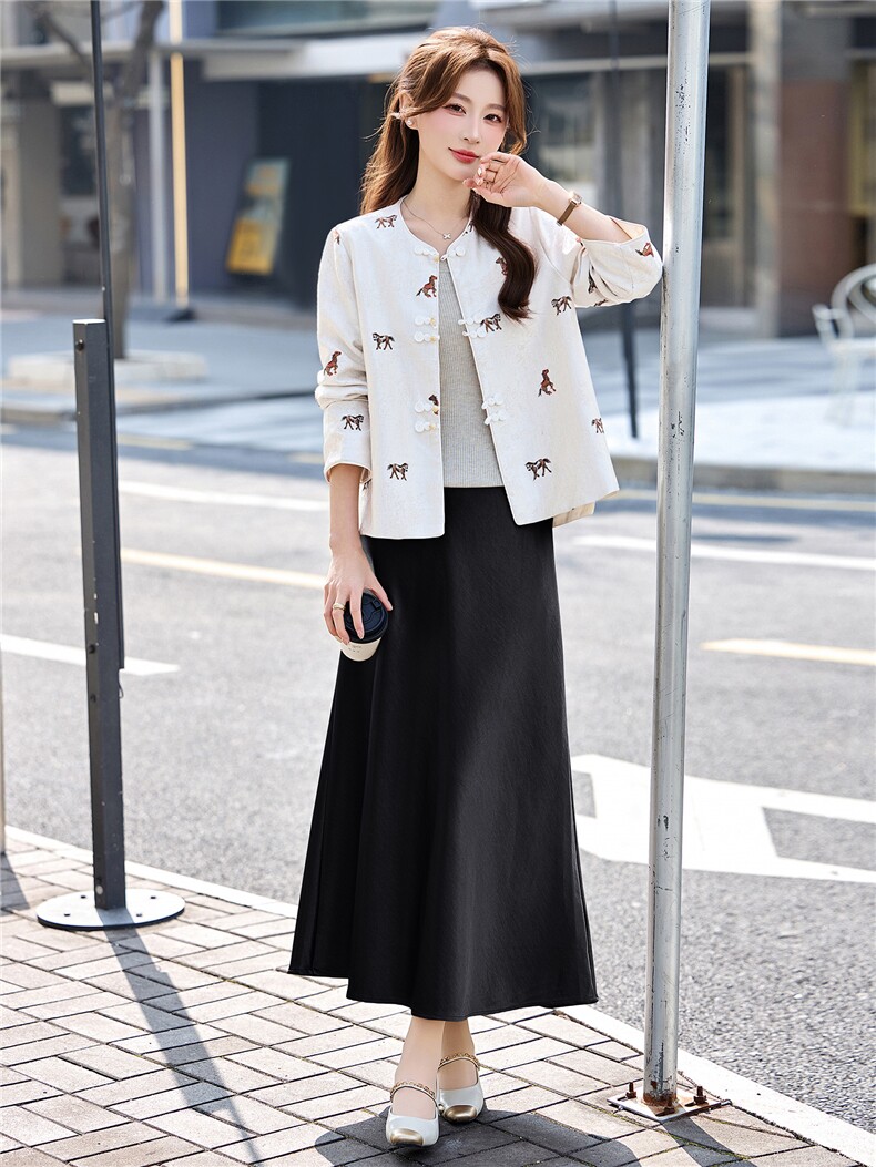 现货重工艺新款新中式春季刺绣提花设计感时尚气质减龄半裙外套,女装短外套,韩美纤衣