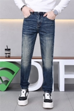 四季潮款轻奢欧货水洗弹力牛仔裤男修身小脚百搭休闲长裤，男装牛仔裤，电商D218