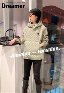 爱美欧 现货 小熊标卫衣图片
