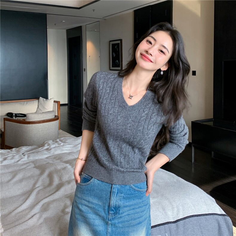 2025秋冬百搭时尚简约v领长袖抽条针织衫,女装羊绒衫,玛卡隆羊绒