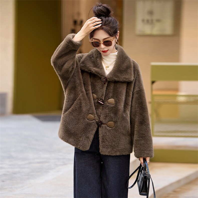 2024秋冬新款仿水貂绒皮毛一体外套女牛角扣环保皮草大衣加厚，女装皮草，美拉德工厂直营店