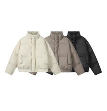 现货5W件冬季三防重磅硬挺boxy短款羽绒立领PU皮棉衣外套加厚棉服，男装棉衣，电商A443