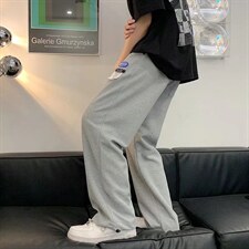 灰色