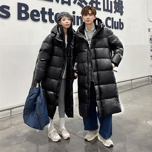 冬季新标钻石黑金防风抗寒长款羽绒服情侣款图片