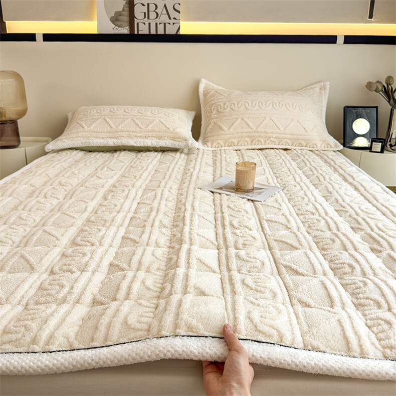 新款A类高克重提花塔芙绒夹棉床垫床褥浮笙，床单，一起卖家纺