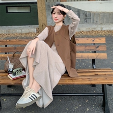 卡其色休闲减龄连衣裙套装女2025春季新款韩版显瘦马甲长裙两件套，女装套装/套裙，2C115