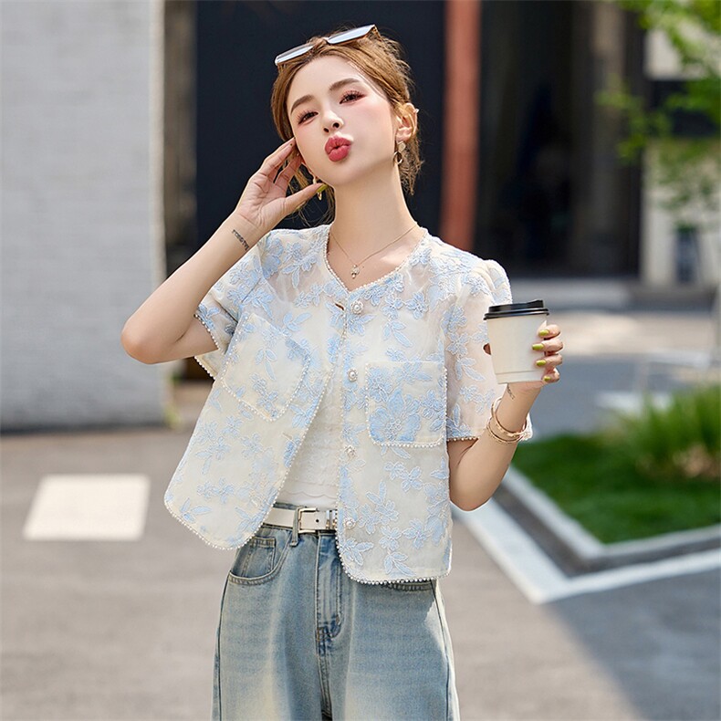 时尚名媛香风轻奢重工刺绣薄款短袖上衣女2025夏新中式国风外套,女装短外套,伊仟回