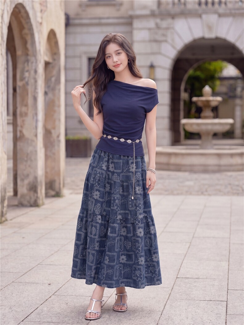 2026夏季新款法式复古斜肩短袖上衣+印花半身裙两件套（配腰链）,女装套装/套裙,难舍钰依