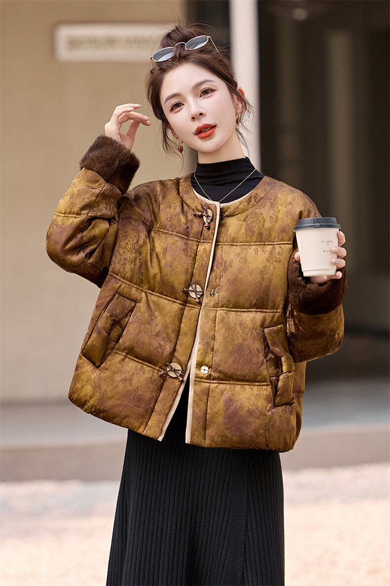 现货现货现货2025年冬季新中式G风羽绒服,女装羽绒服,伊仟回
