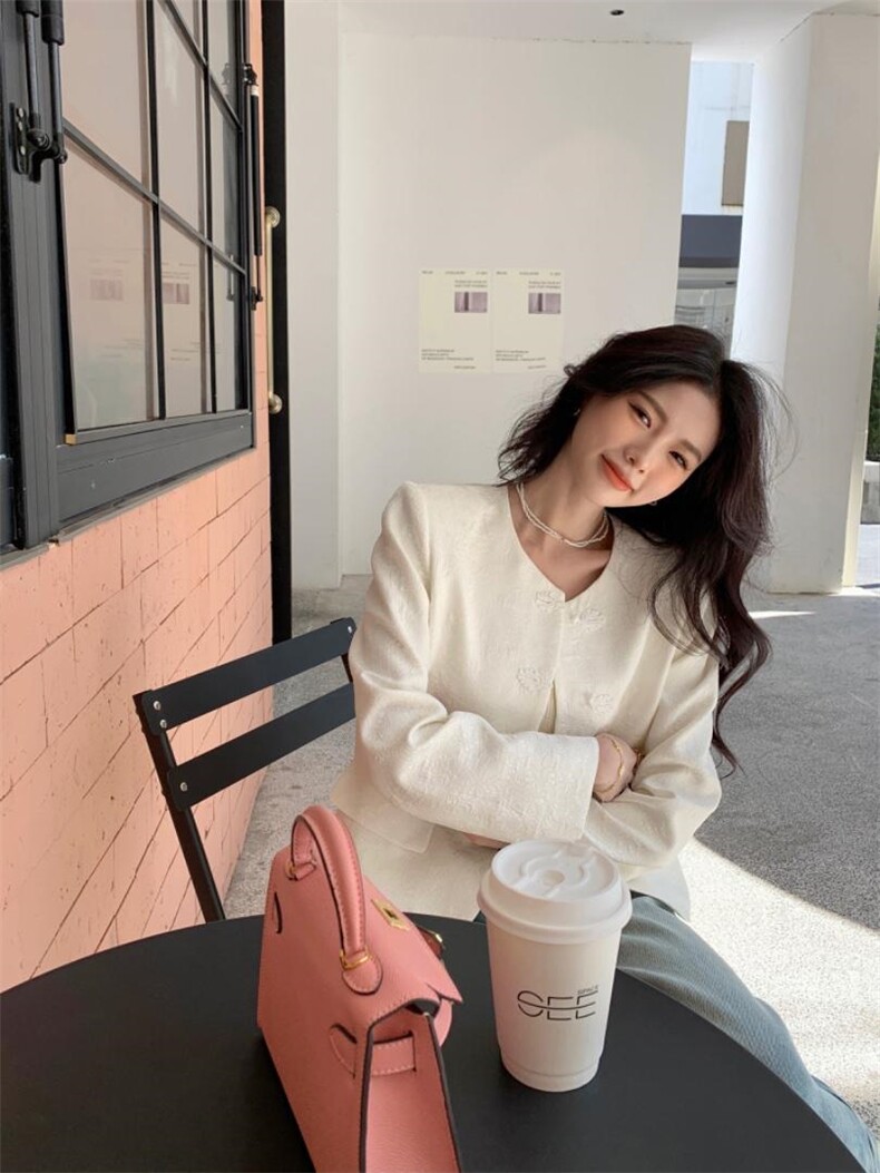 2023年春款风盘扣薄外套，其它，美巾涵