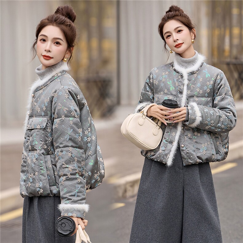【现货现货】冬季新款新中式刺绣羽绒服短款2025水貂毛拼接厚外套,女装羽绒服,一安秀