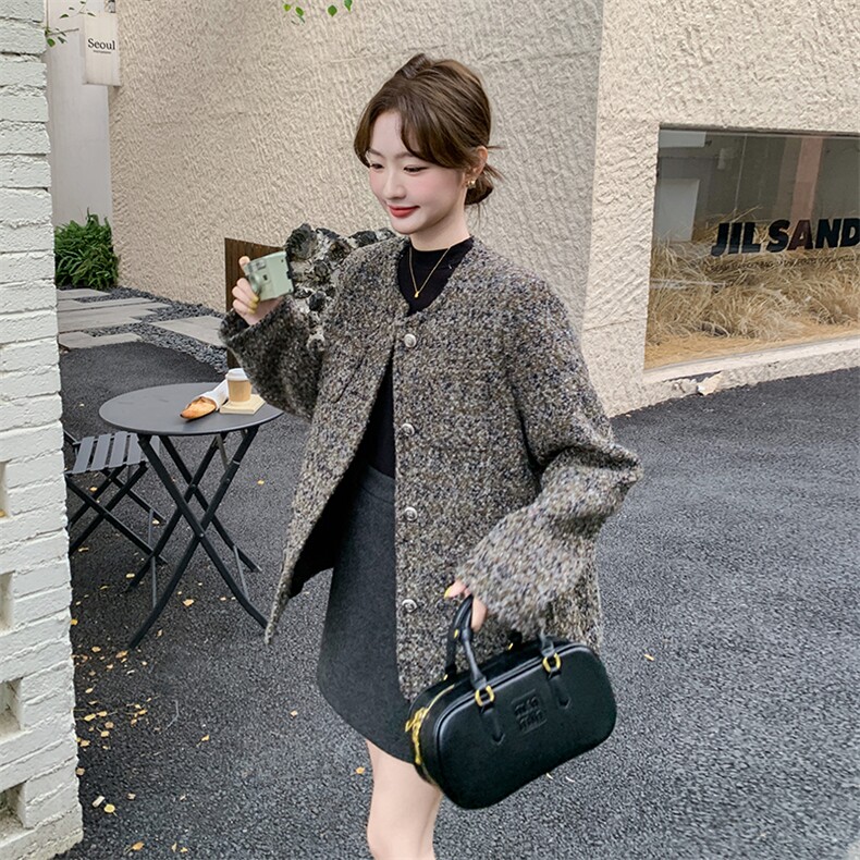 春秋新款小香风时尚圆领单排扣多口袋宽松百搭粗花呢编织毛呢外套,女装短外套,秋水欣儿