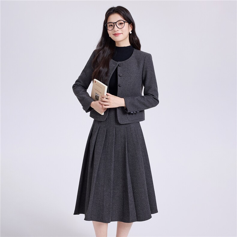 2025秋冬新款气质加厚保暖毛呢圆领小个子短外套百褶裙两件套女,女装套装/套裙,苗苗