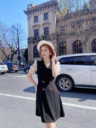 【现货】韩版显瘦连衣裙，女装连衣裙，艾丹迪蔓