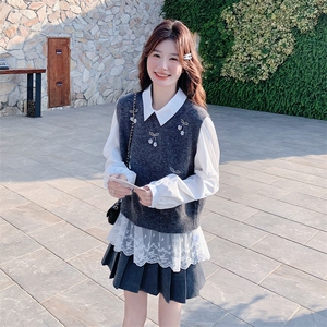 今年流行蕾丝拼接衬衫针织马甲套装女2025春新款学院风叠穿两件套图片