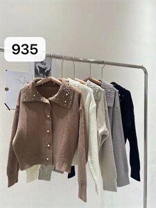 935大翻领珍珠毛衣开衫图片